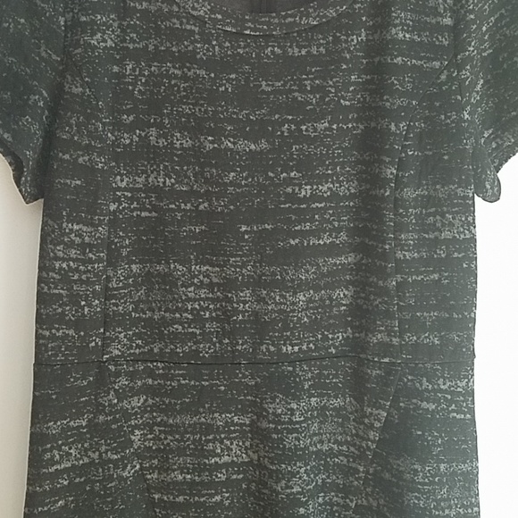 Black and gray dress - Picture 3 of 5